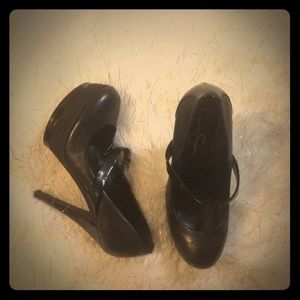 Jessica Simpson cheetah pump